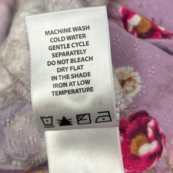 Buffalo David Bitton Purple Split V-Neck Flutter Sleeve Floral Blouse Top Size M - Picture 7 of 7